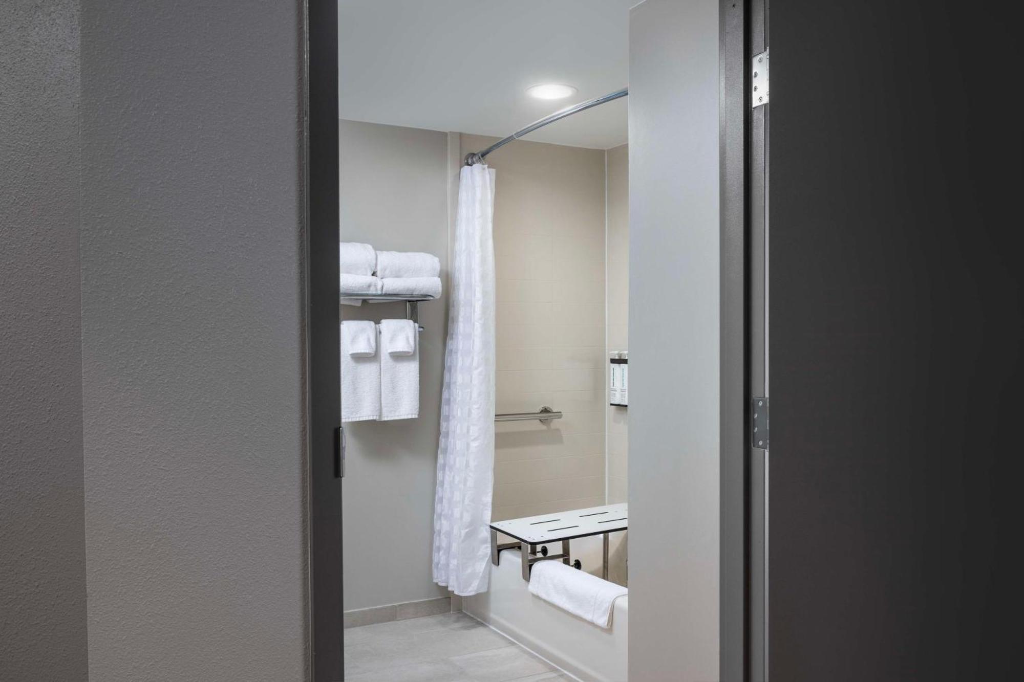 Hyatt Place Chantilly Dulles Airport South Экстерьер фото