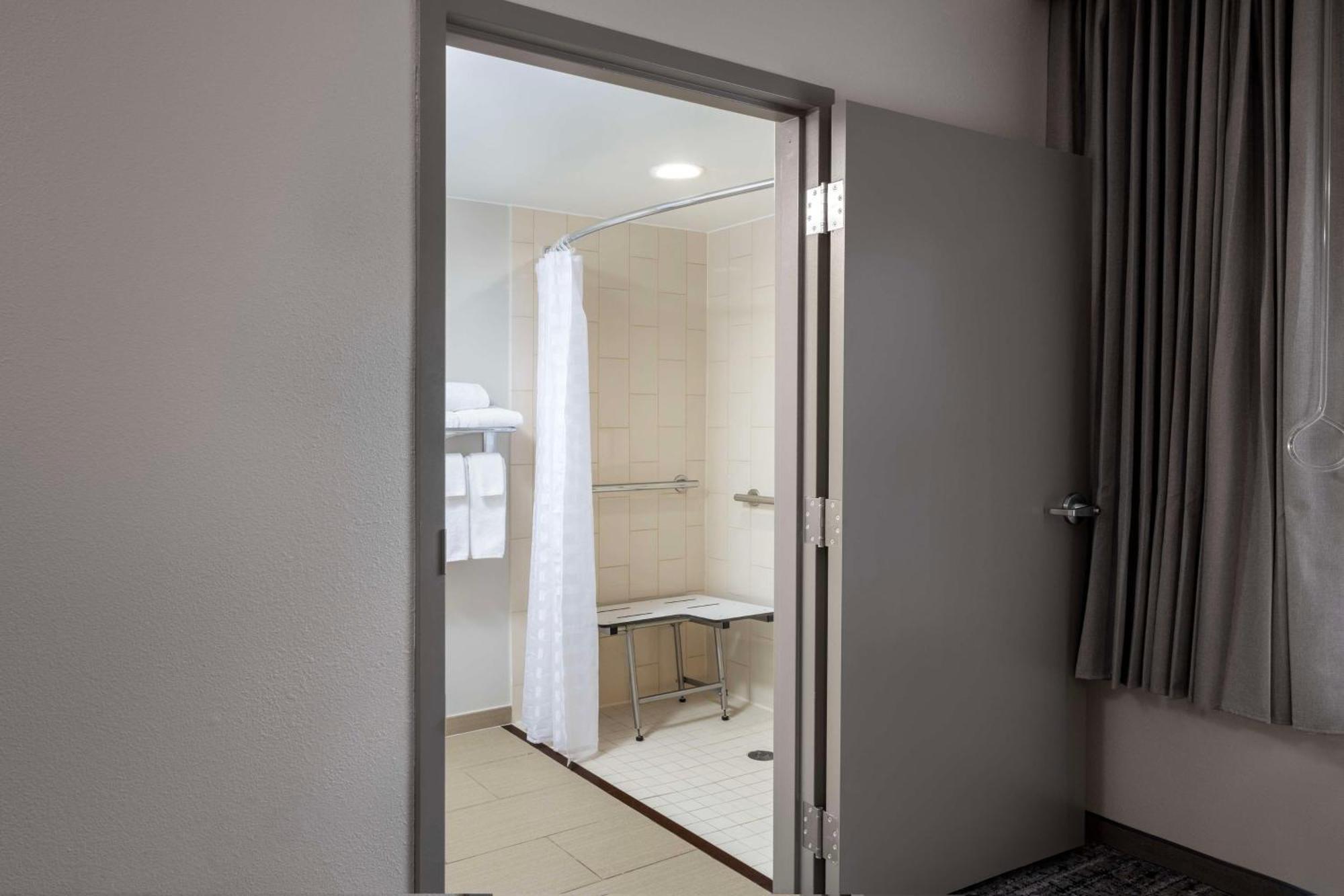 Hyatt Place Chantilly Dulles Airport South Экстерьер фото